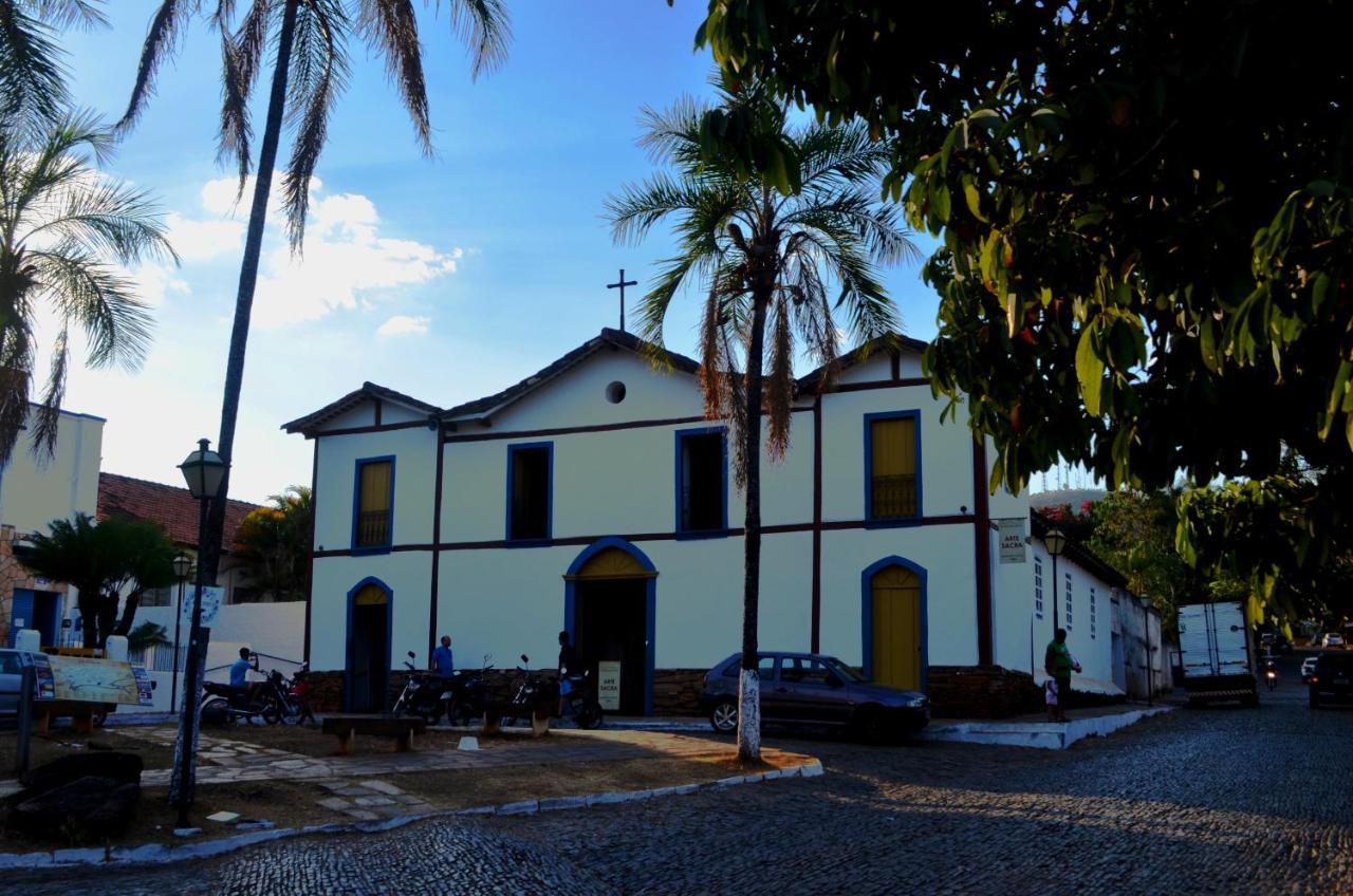 Pousada Al Castello Di Giulietta E Romeo Pirenopolis Exterior photo
